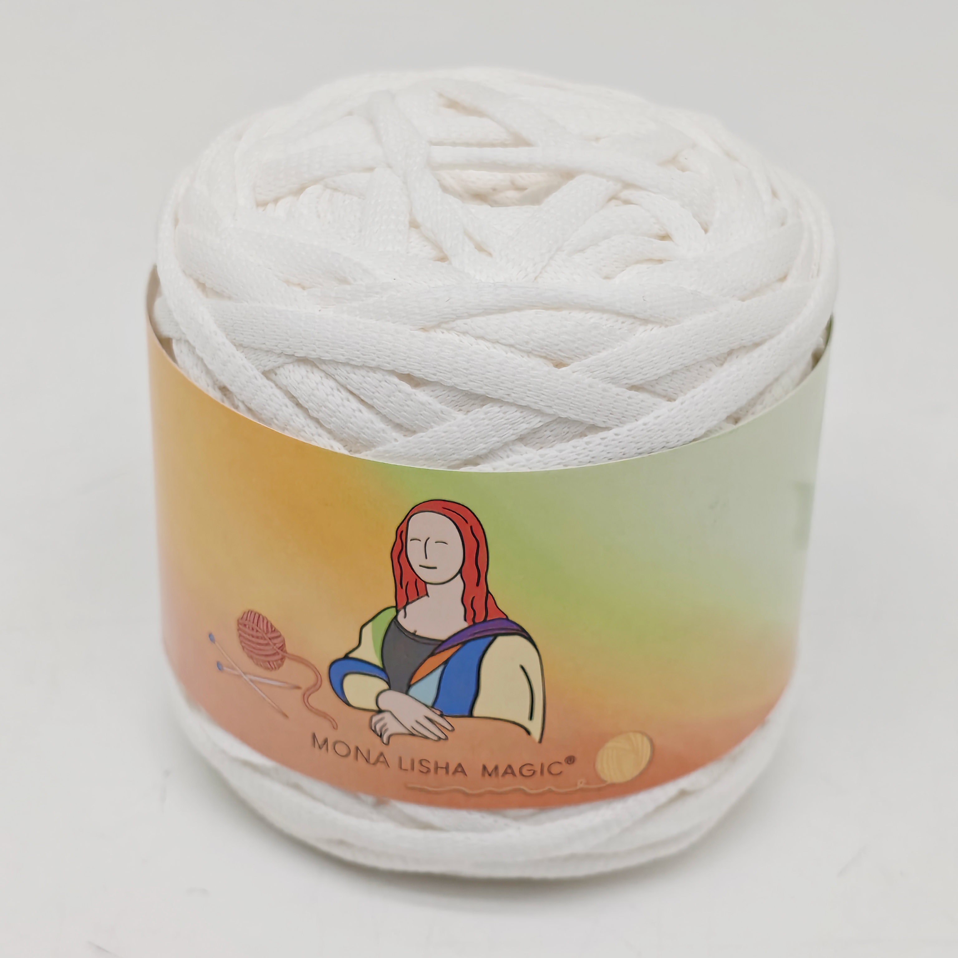 UV reactive yarn